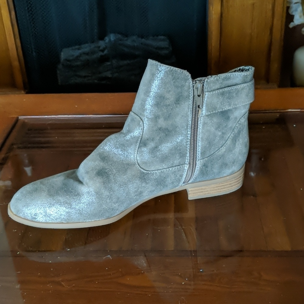 Low boot - Picture 3 of 3